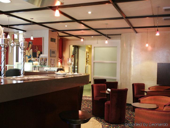 Brit Hotel Les Voyageurs Loudéac Étterem fotó